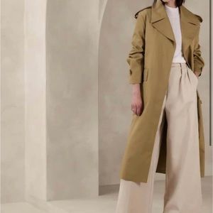 Brand new (tags on) banana republic XXL trench coat